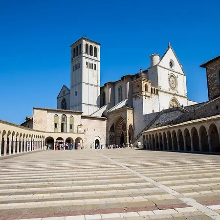 Bright In Umbria With Pool Semesterbostad
